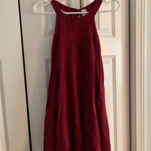 Francesca’s maroon dress size medium.